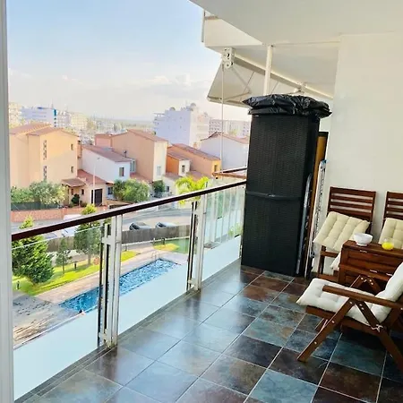 Luminoso Con Piscina Daire *
